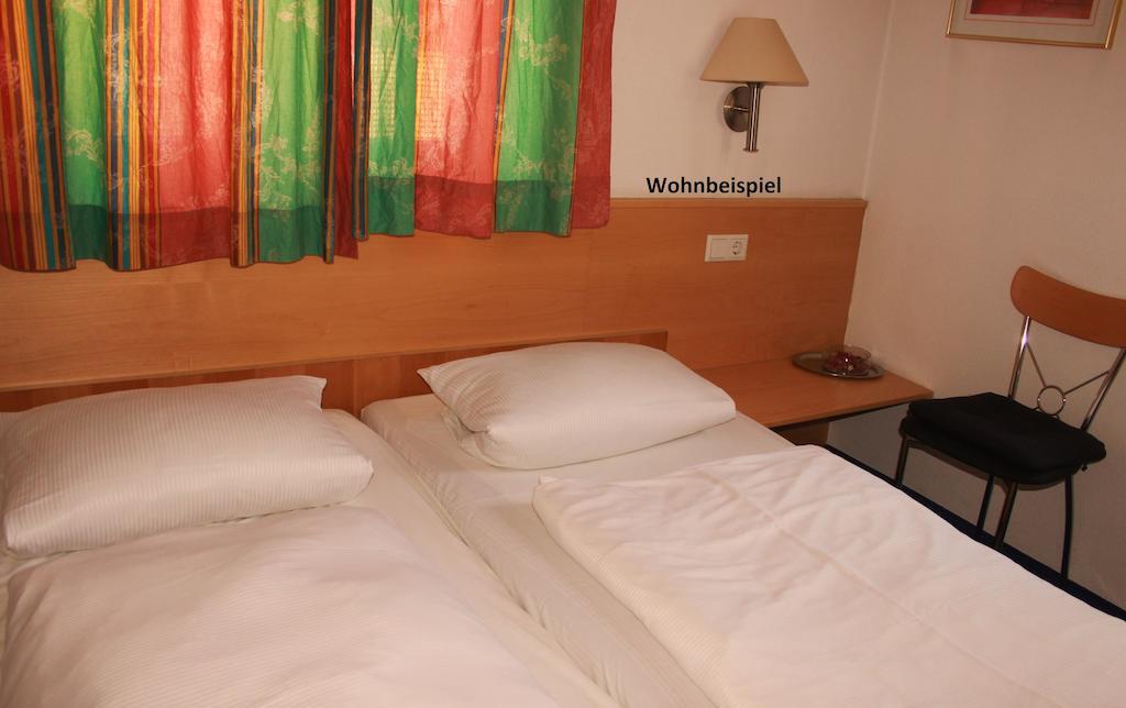 City Hotel Meesenburg Würzburg Zimmer foto